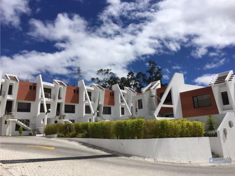 casa en renta en el sector de san juan alto de cumbaya