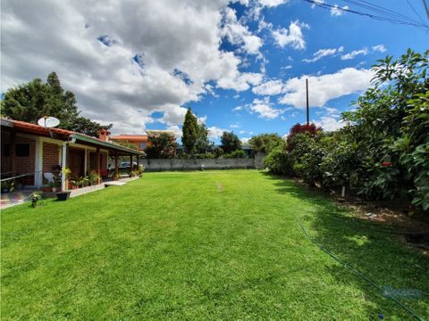 casa en conocoto para vivienda comercio y servicios