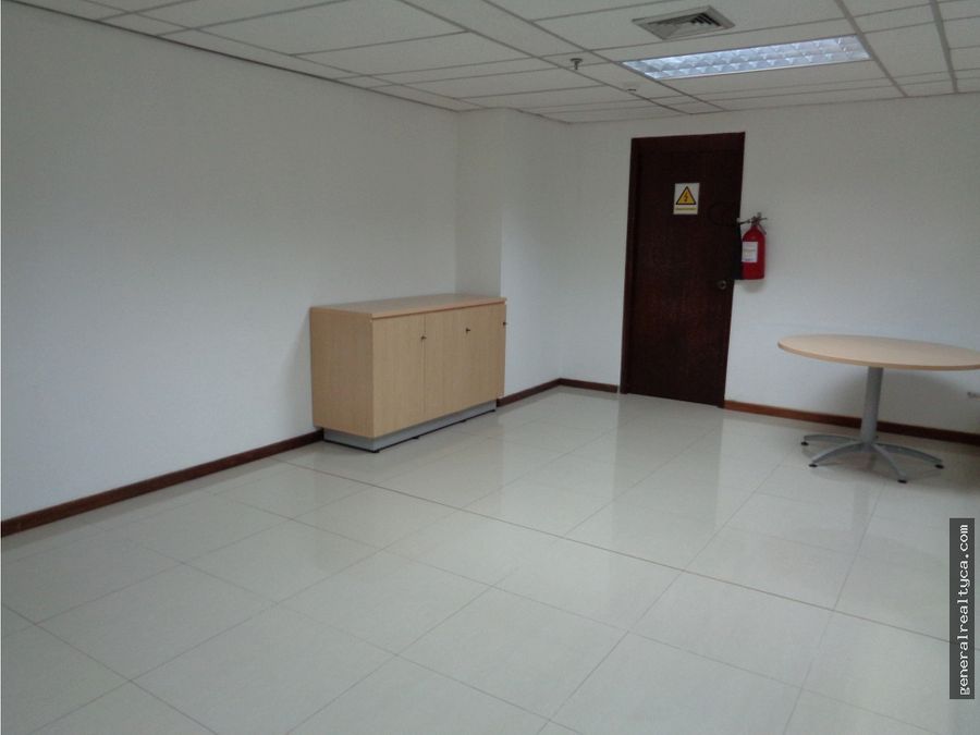 oficina en alquiler el rosal 449 m2