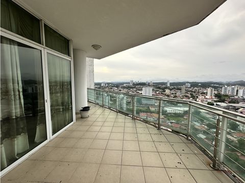 se vende penthouse en ph highland view con 50 descuento