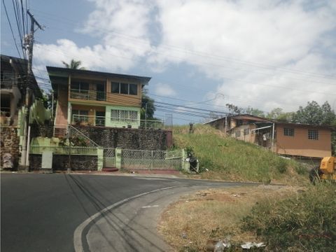 se vende terreno rio abajo