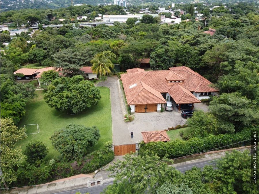 preciosa y exclusiva residencia de lujo en santa ana costa rica