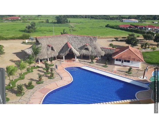 Vendo o Permuto Casa en condominio con lago en Villavicencio - 005