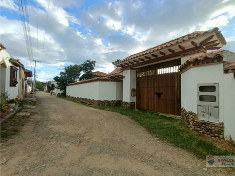 lote plano en villa de leyva a 1 km del centro