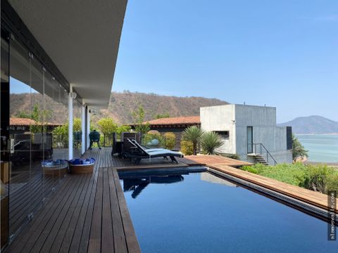 casa en renta en valle de bravo con vista al lago