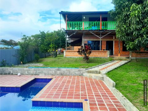 casa de recreo con piscina en caloto