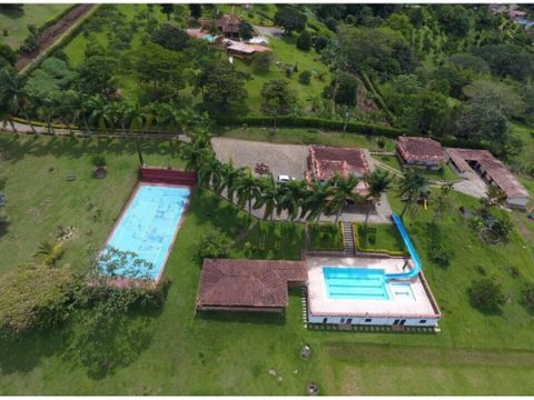 se vende finca amoblada en barbosa yarumito