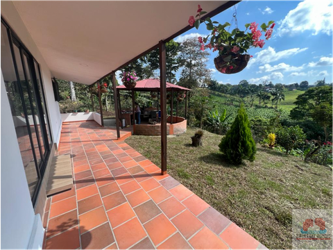 se vende hermosa casa campestre en pereira risaralda colomba