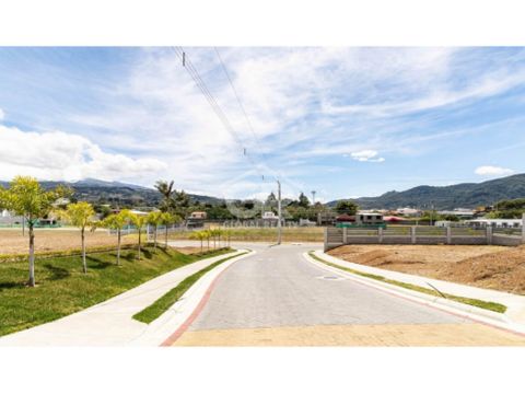 terreno en venta en exclusivo condominio concepcion de tres rios