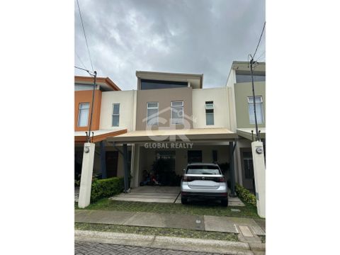 venta de casa en condominio en la union de tres rios