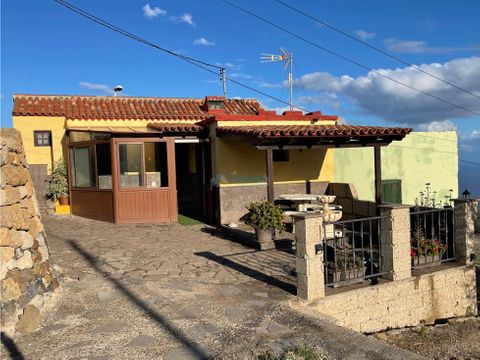 casa terrera con depandance ubicada en fasnia arico