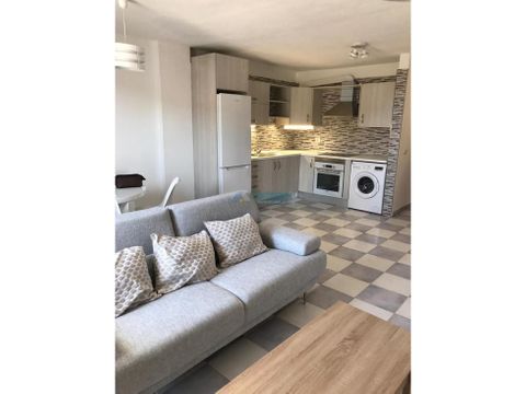 se vende apartmaento de dos dormitorios en la camella arona