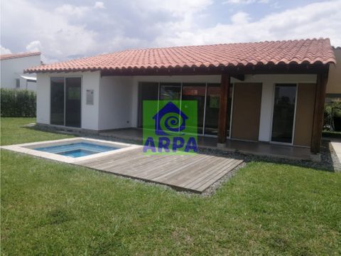 casa campestre nueva para la venta sector club campestre armenia q