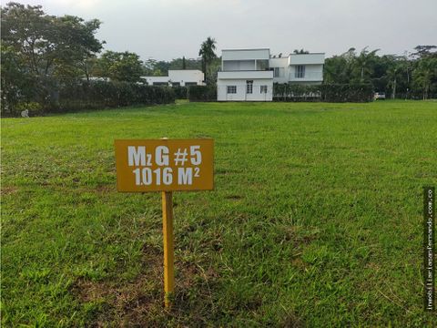 lote campestre en condominio muy cerca al centro de acacias meta