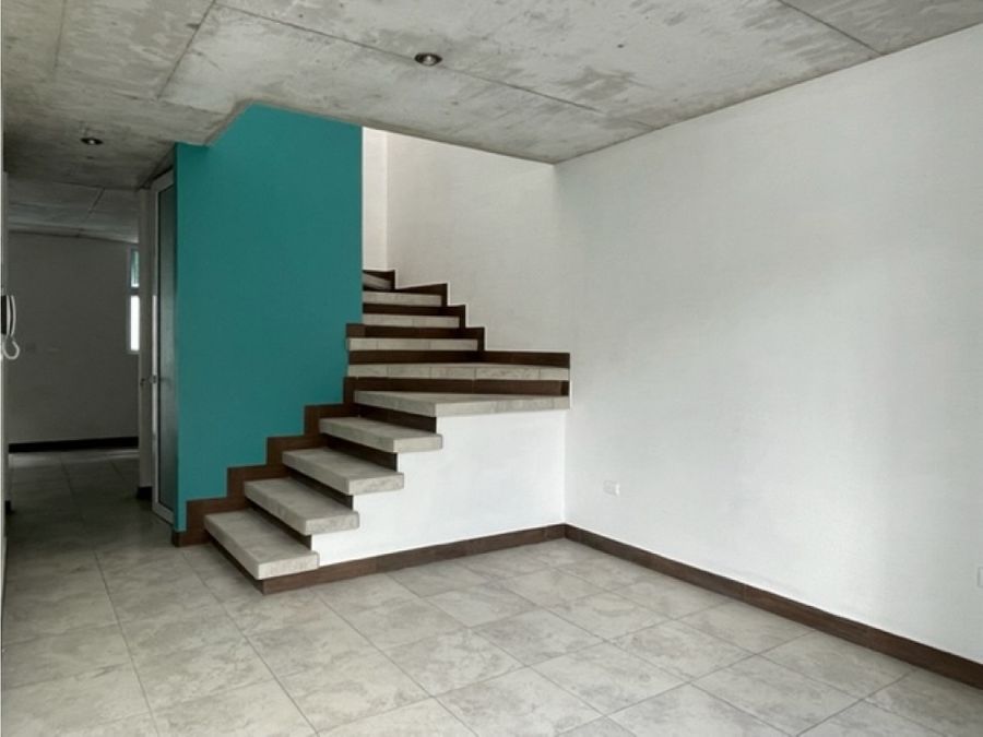 casa en venta en condominio la reforma quetzaltenango