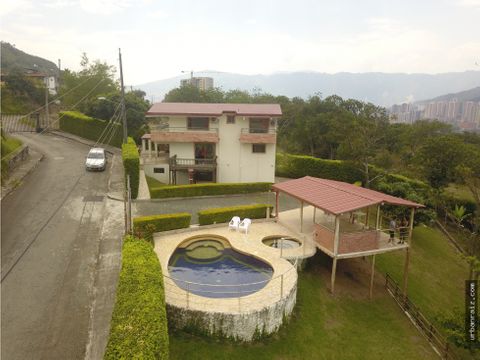 casa campestre en copacabana con piscina