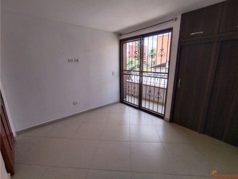 se arrienda apartamento en envigado sector barrio mesa p3