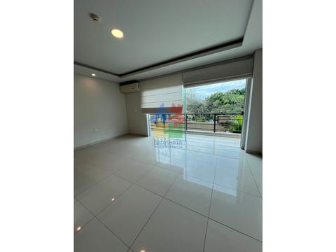 alquilo amplio departamento de 1 dormitorio zona santisima trinidad