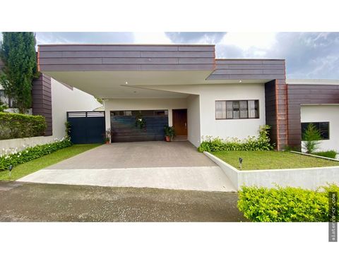 oportunidad casa en alajuela condominio vista del valle