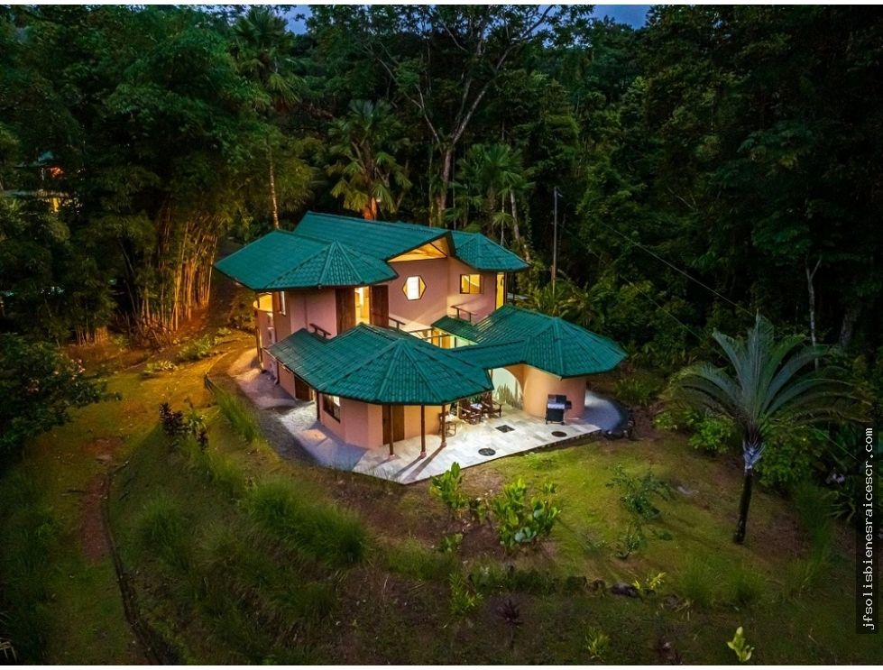 hotel paradisiaco y centro de retiro en venta uvita osa puntarenas