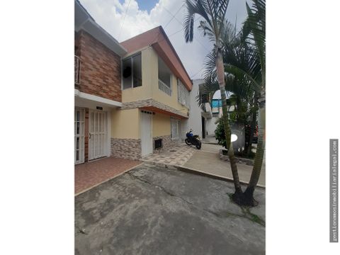 casa en venta de dos pisos independientes barrio playa rica ddas