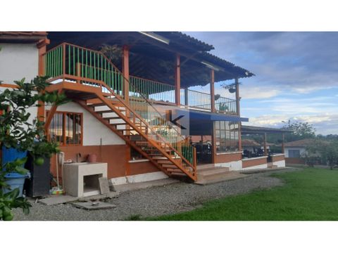 se vende finca chalet parque del cafe montenegro