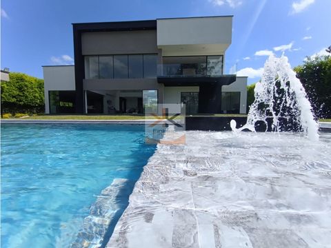 se vende chalet via puerto espejo pueblo tapao quindio