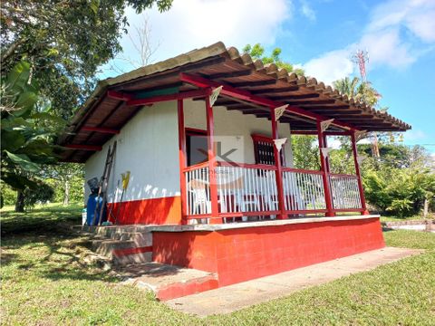 se vende casa campestre en tebaida