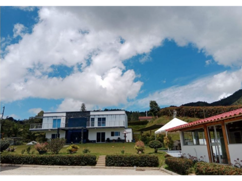 hermosa casa para renta en el municipio de la ceja