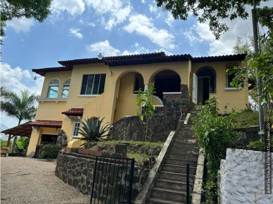Venta de espectacular residencia en La Boca (Cerro Sosa) GTA