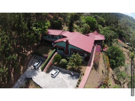 Venta de espectacular residencia en El Valle de Antón GTA