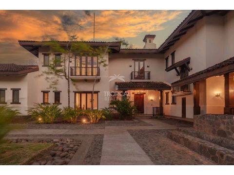 residencia colonial de lujo en hacienda pinilla