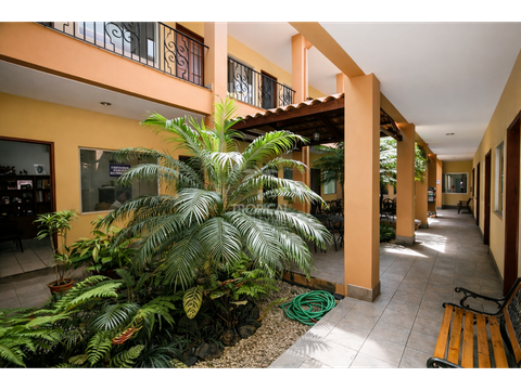 edificio con potencial hostal airbnb cerca de la sabana y paseo colon