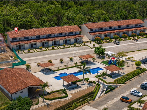townhome de lujo en rancho villa real cerca de tamarindo