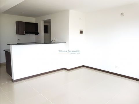 apartamento para la venta en niquia frente al metro