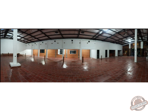 se vende o se permuta bodega en san gil santander