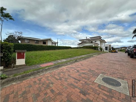 lote de 479m2 en la canada de alajuela