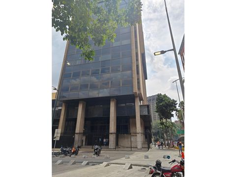 alquiler de oficina en plaza venezuela cerca torre banvenez jc