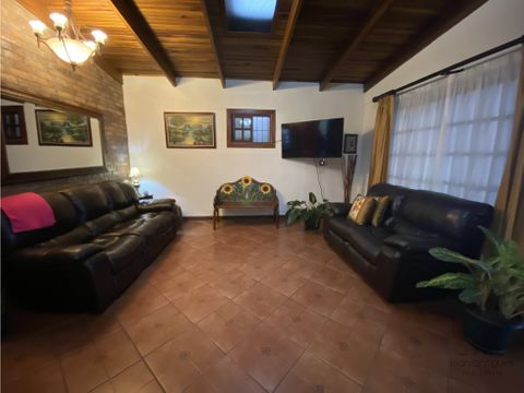 casa de 1 planta en venta quizarco santo domingo de heredia