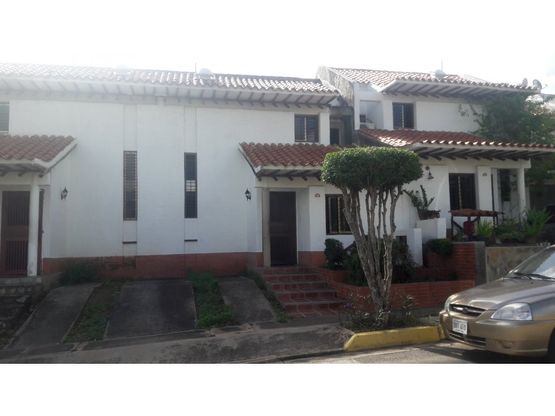 Town House La Asuncion Valle ALto