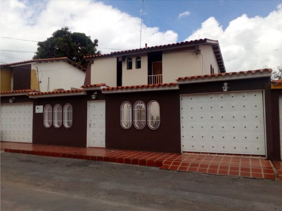 casa en venta av rotaria barquisimeto