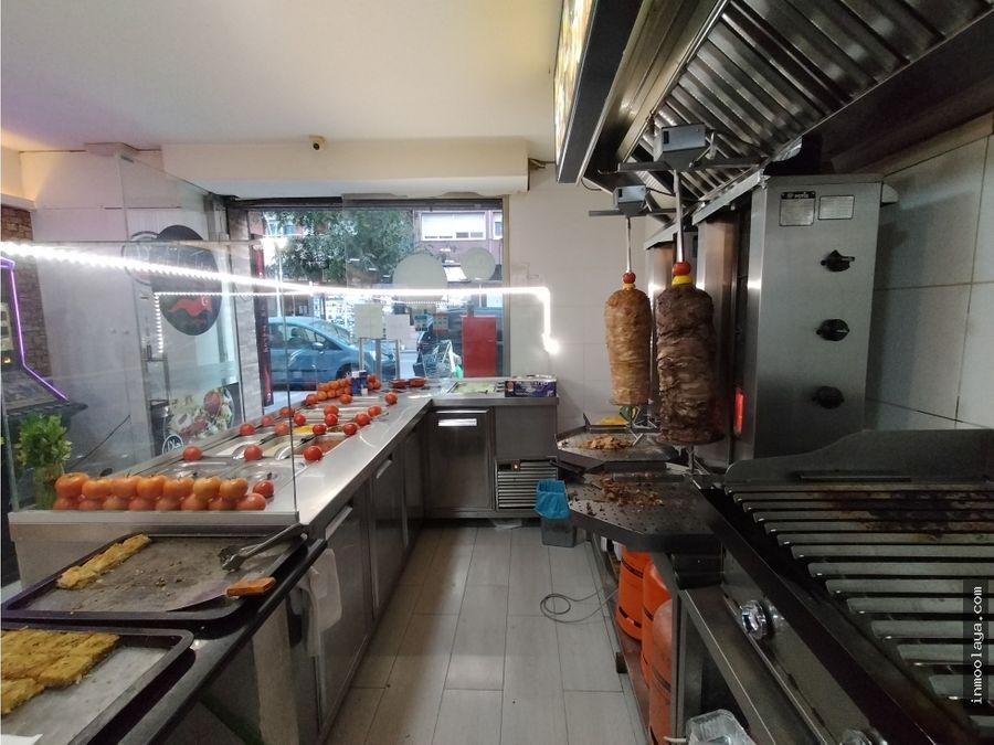 traspaso kebab de reestreno con vivienda en molins