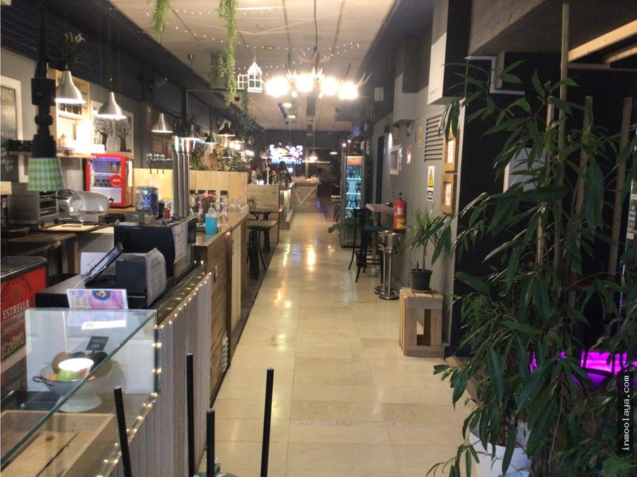 traspaso restaurante 1500 m2 con licencia de espectaculos en poblenou