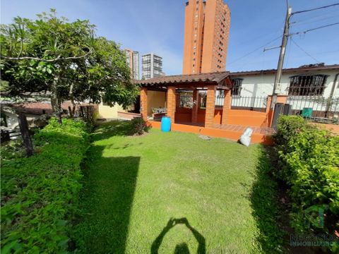 compra esta casa hermosa para habitar o como casa lote para construir