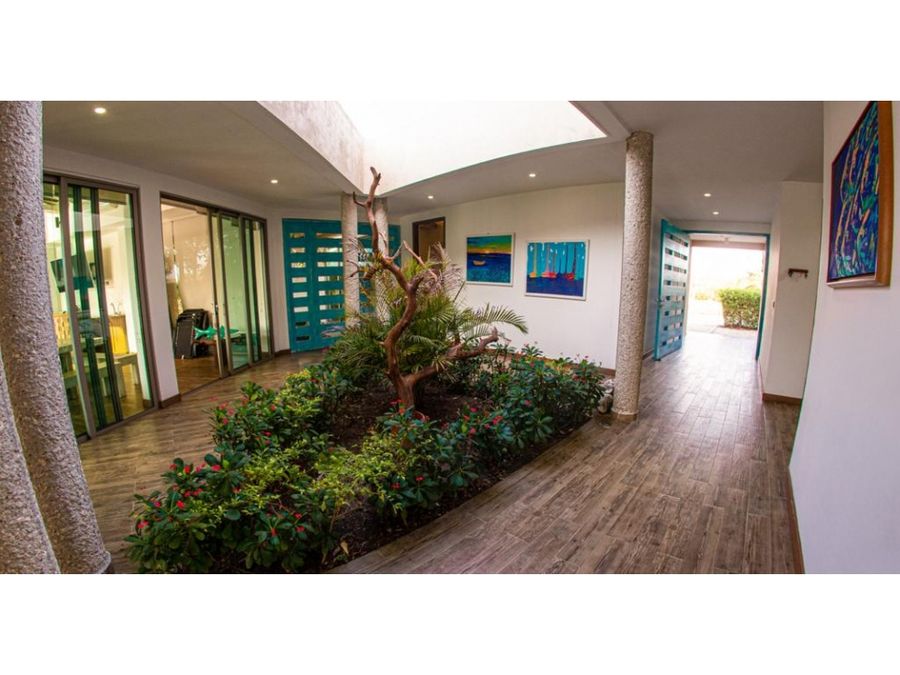 venta casa de lujo con muelle en condominio marina de baru cartagena