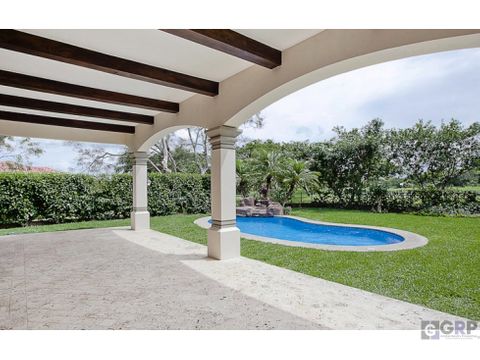 casa de lujo de venta en santa ana