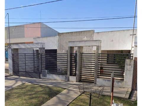 se vende casa en viale en calle 9 de julio