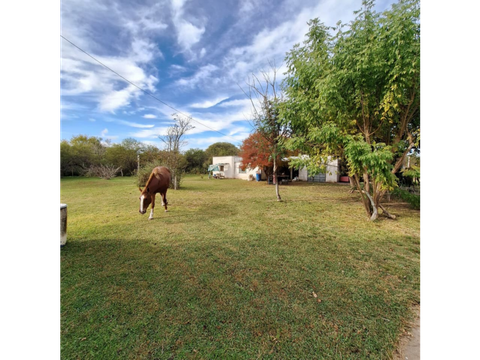 se vende casa quinta zona parana