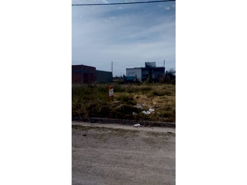 terreno de 166 m2 a 10000 usd se vende en viale calle los naranjos