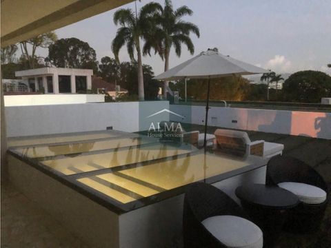 casa en alquiler country club 810m2